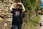 Dandadan Dandadan black T-shirt front model