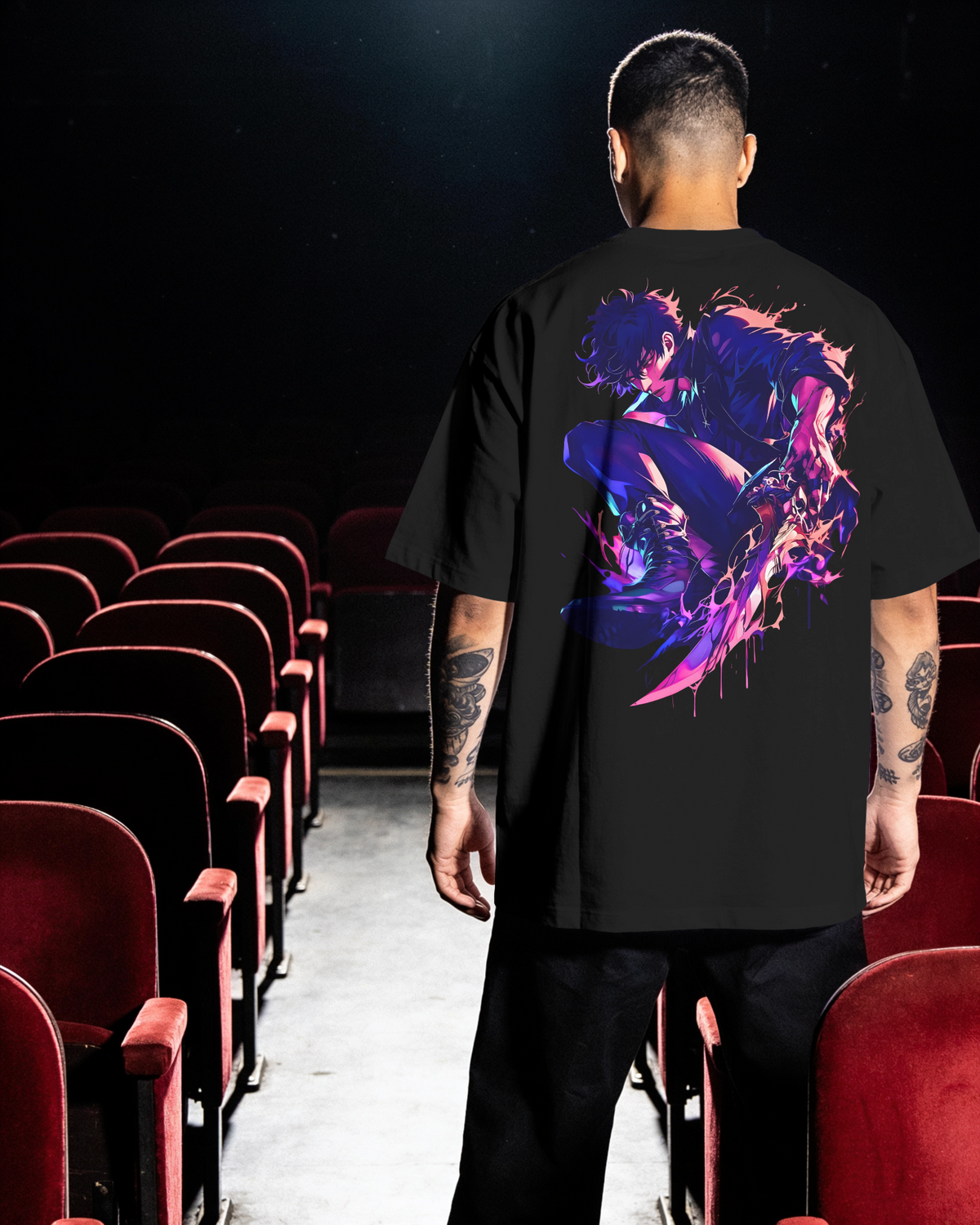 Sung Jinwoo Solo Leveling Premium Oversized T-Shirt – Blade Design – mockup lifestyle solo leveling jinwoo blade 2 BACK 2