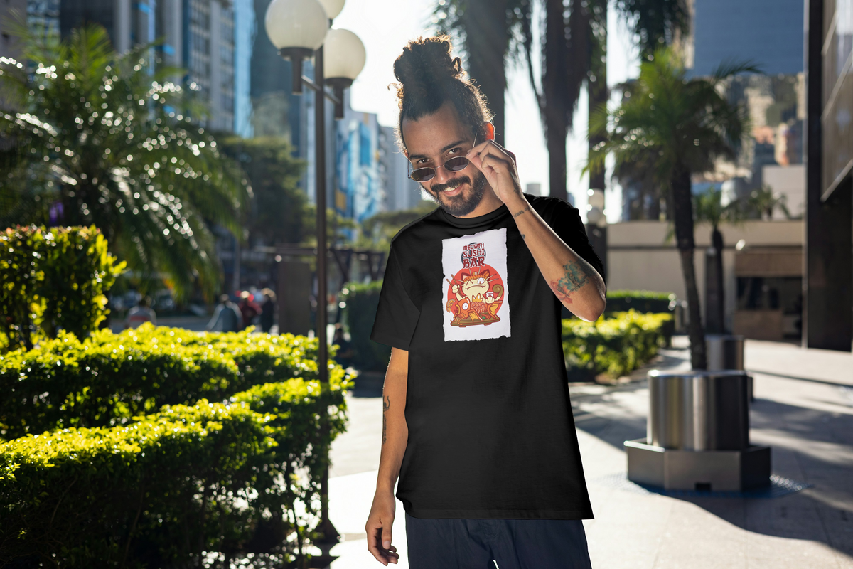 Meowth Pokémon black T-shirt front model